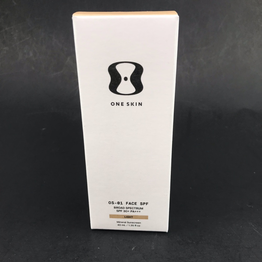One Skin OS-01 Face Mineral Sunscreen SPF 30+ PA++++ Broad Spectrum Light